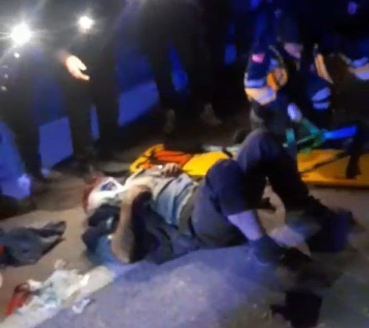 Odun Yüklü Traktörle Çarpışan Tır Alev Aldı: 3 Yaralı - Sayfa 1