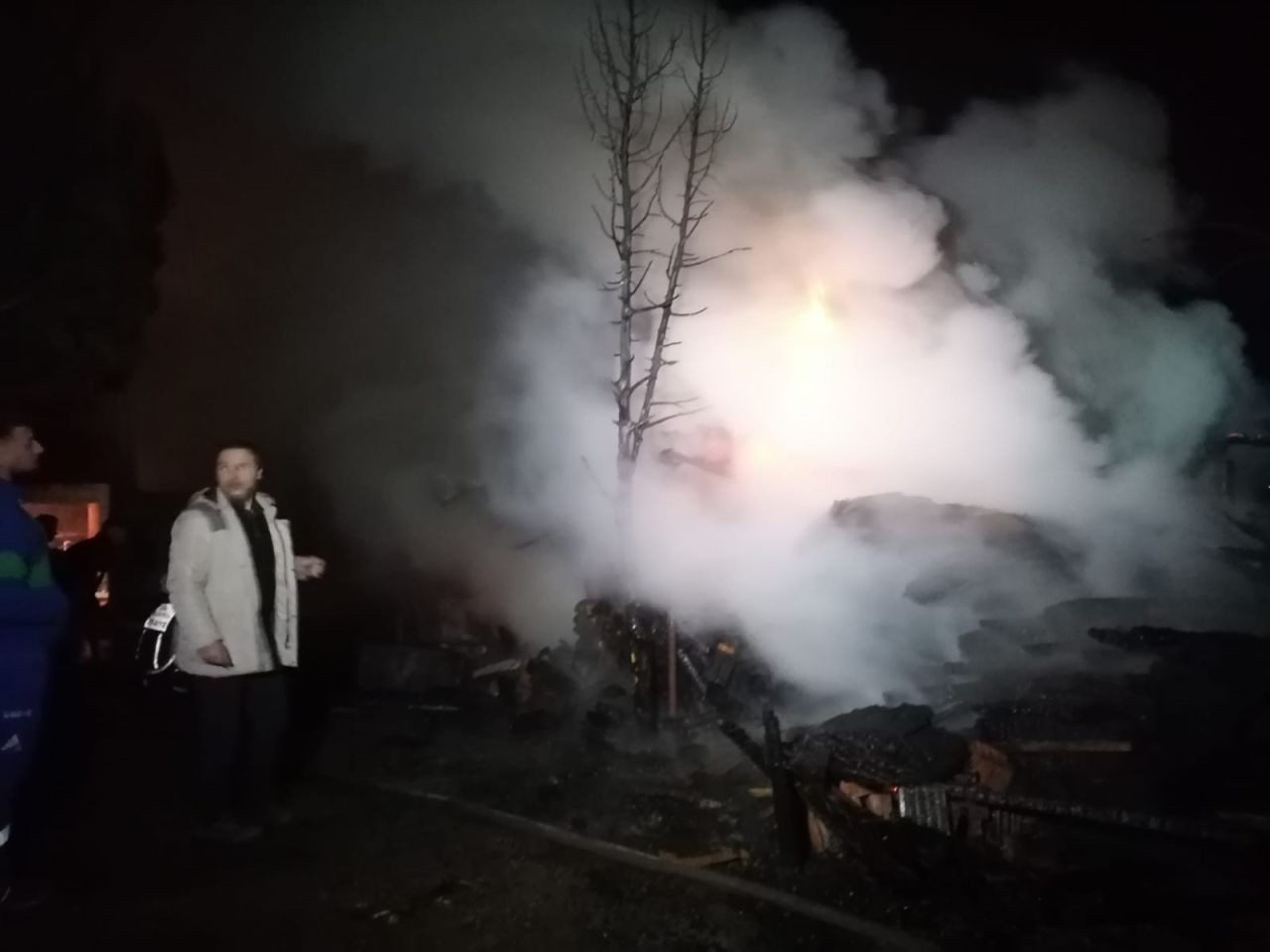 Çanakkale'de Depo Yangını: Kereste ve Motosiklet Zarar Gördü - Sayfa 5