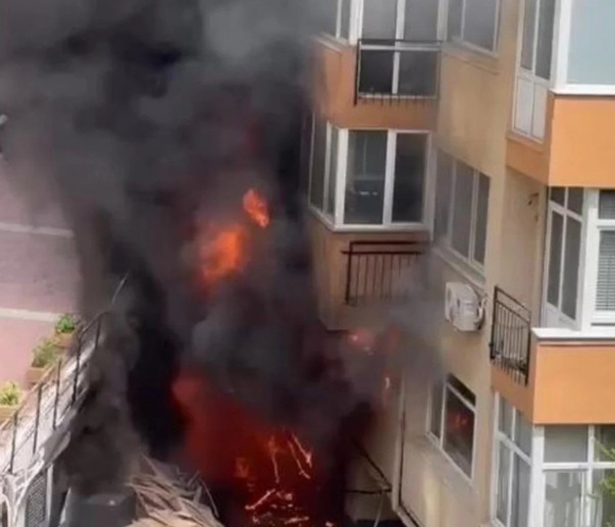 Kartalkaya’daki Otel Yangını, Beşiktaş’taki Trajik Geceyi Hatırlattı - Sayfa 6