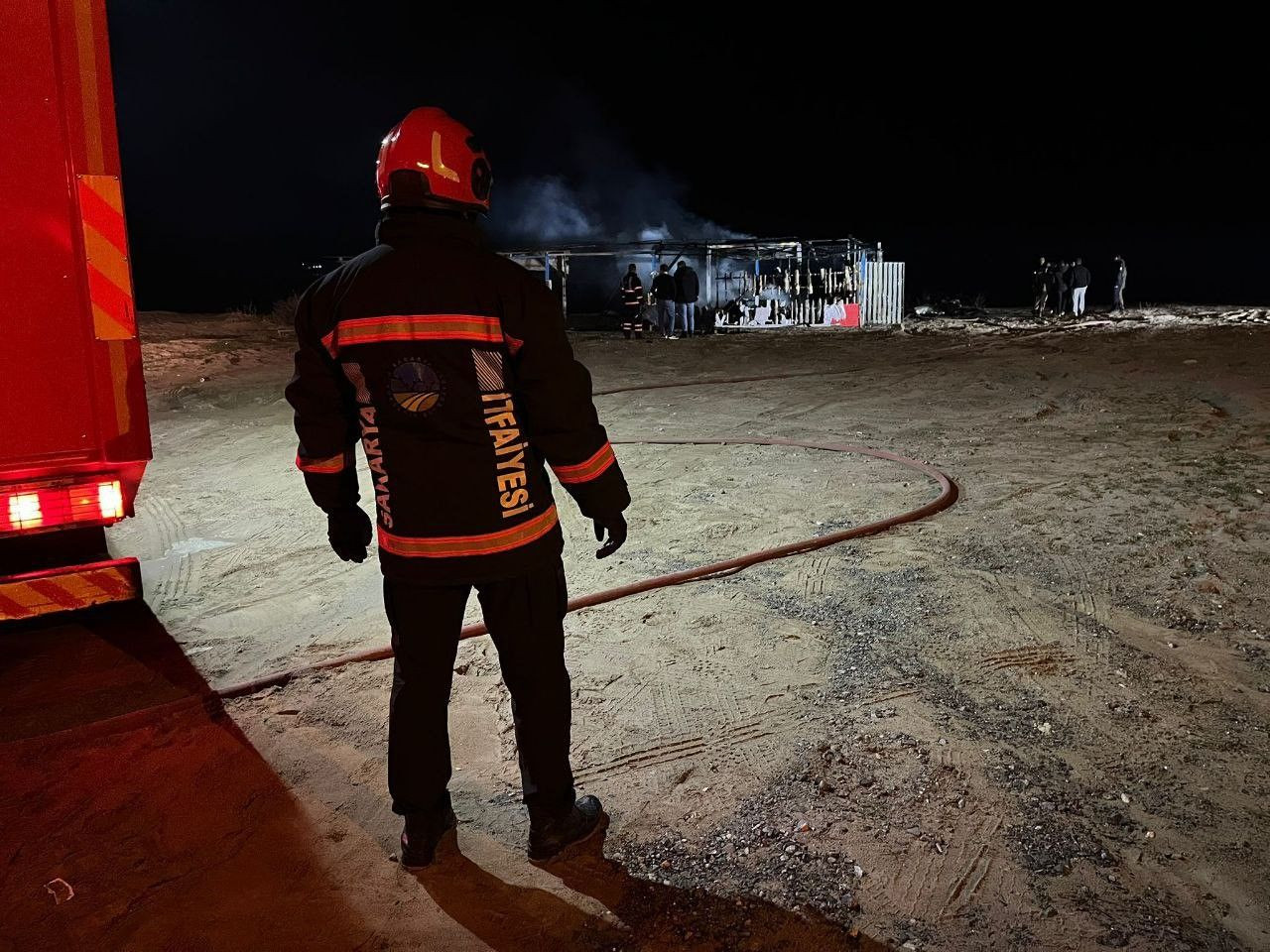 Karasu'da Sahil İşletmesinde Geceyi Aydınlatan Yangın - Sayfa 6