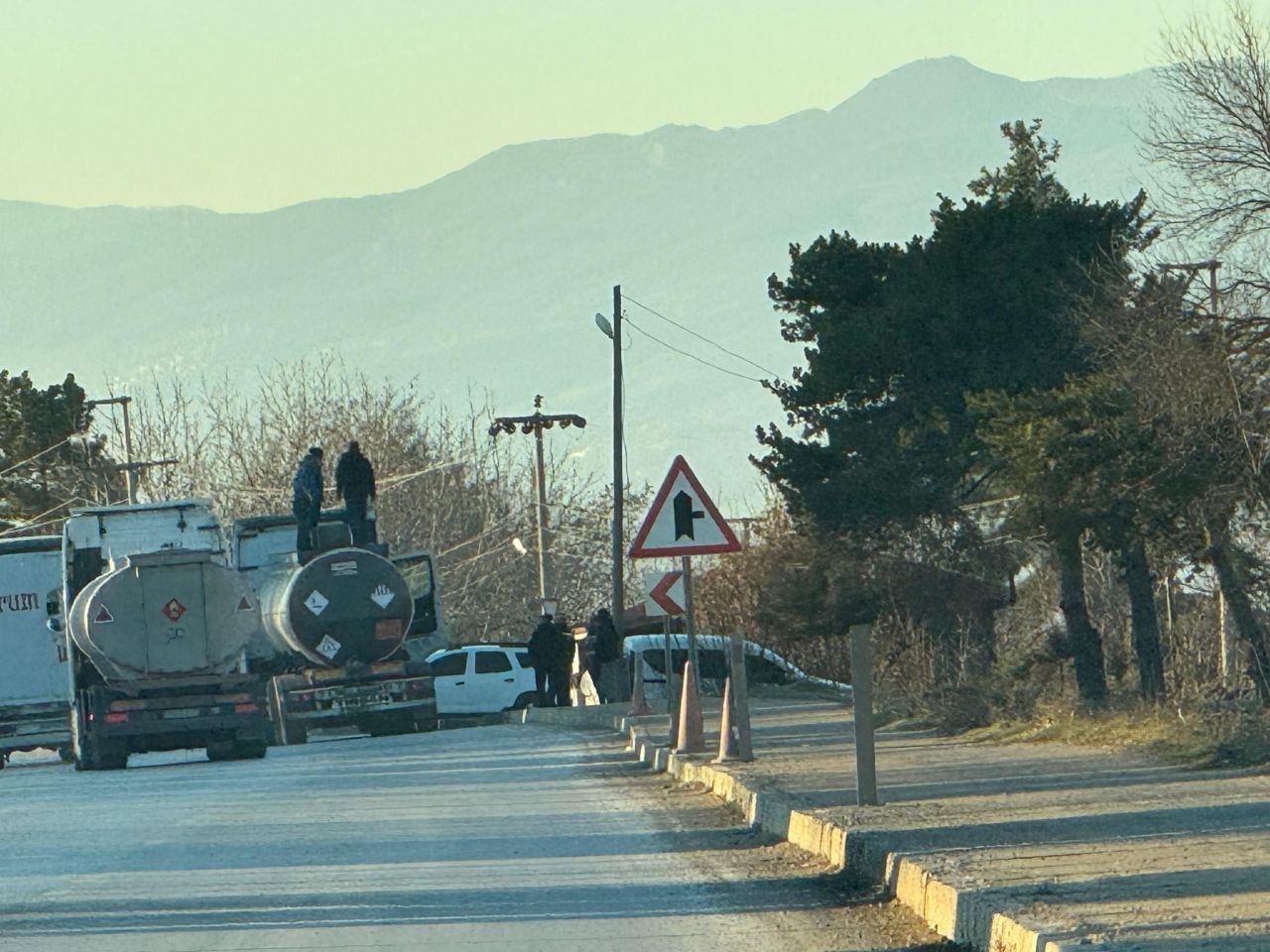 Erbaa'da Zift Yüklü Tırda İki Kaçak Göçmen Yakalandı - Sayfa 2