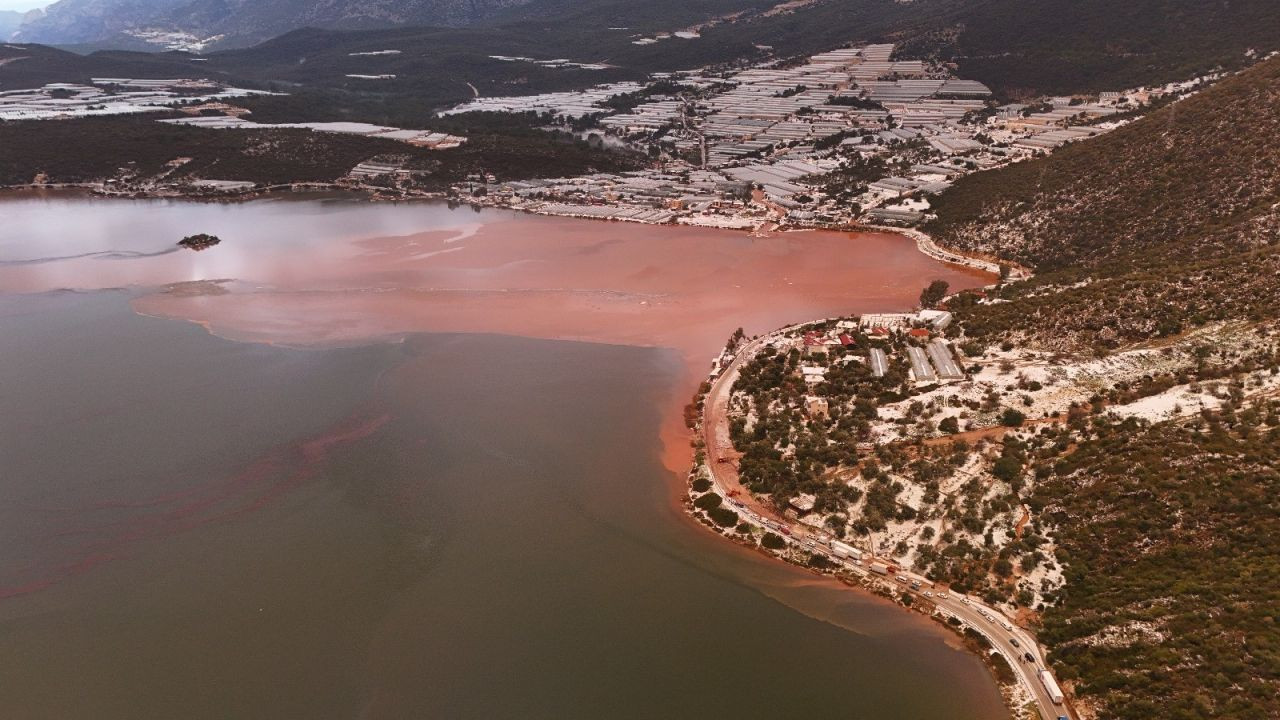 Antalya Demre’de Şiddetli Dolu ve Sel Felaketi: Seralar Zarar Gördü - Sayfa 7