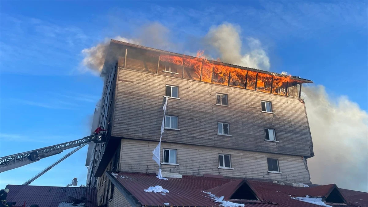 Bolu'daki Yangın Faciasında 12'nci Kattan Atlayan Şevval Şahin Hayatını Kaybetti - Sayfa 5