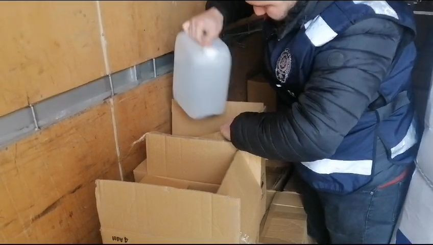 Samsun’da 1 Ton Kaçak Etil Alkol Ele Geçirildi - Sayfa 3