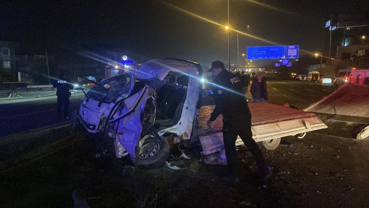 Kocaeli'de tır, otomobil ile kamyonete çarptı: 4 yaralı - Sayfa 3