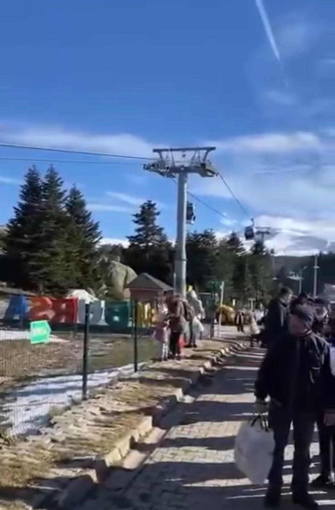 Bursa'da Teleferik Aksadı: Yolcular Havada Dakikalarca Asılı Kaldı - Sayfa 1