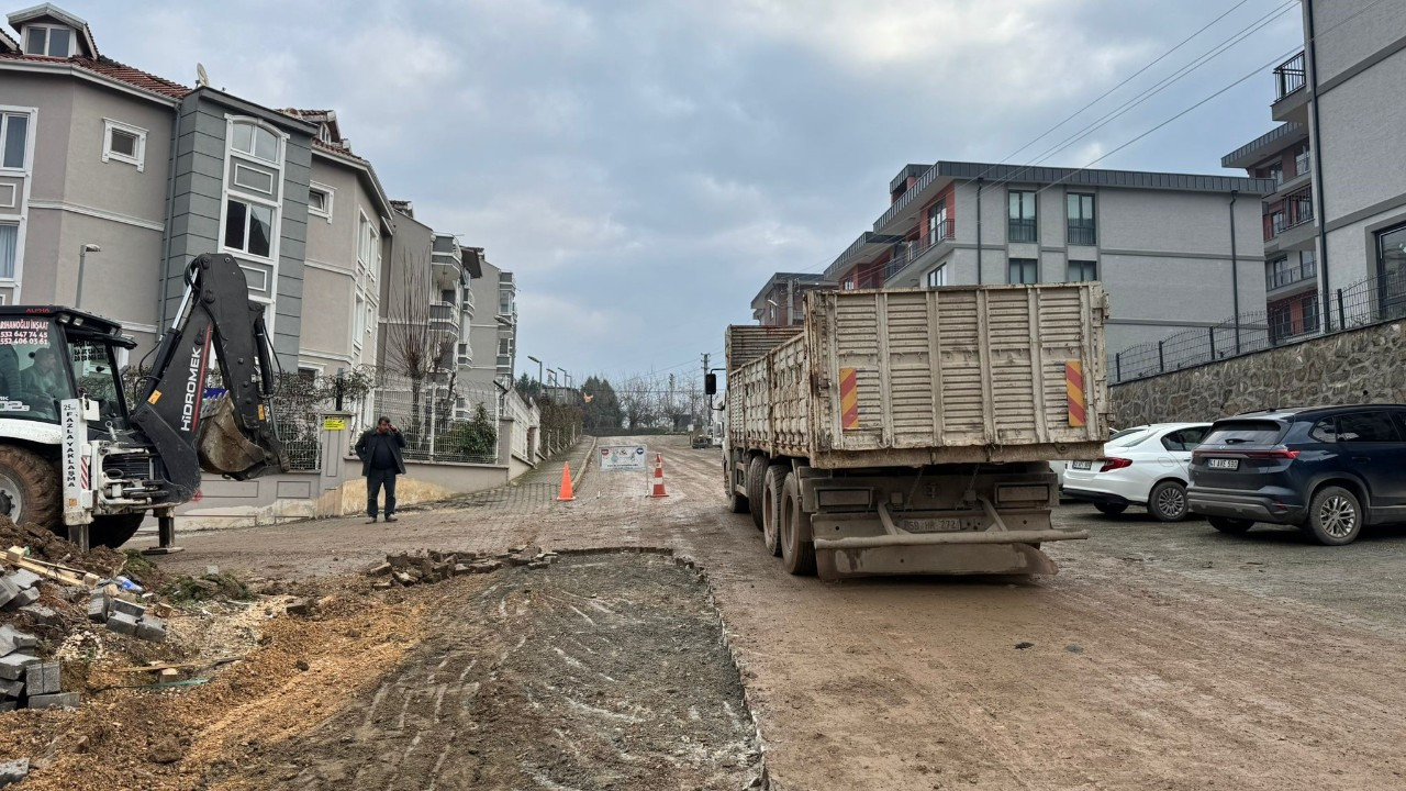 Başiskele’de Alt Yapı Çalışmaları Hız Kesmeden Devam Ediyor