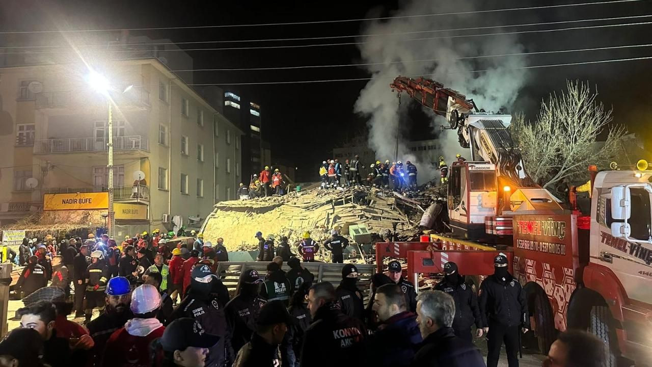 Konya’da Çöken Binada Sorumlular Hakkında Soruşturma: 4 Kişi Gözaltında - Sayfa 1