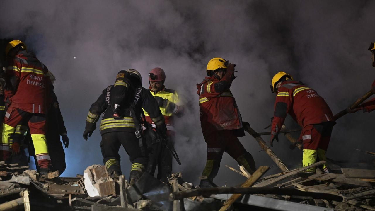 Konya'da Yıkılan Binada Dehşet Anları: "Sesler Geliyordu, Bir Anda Çöktü" - Sayfa 8