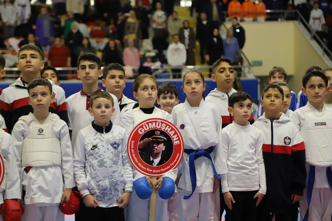 Gaffar Okkan’ı anma etkinlikleri Hendek Yeni Spor salonunda yapıldı - Sayfa 5