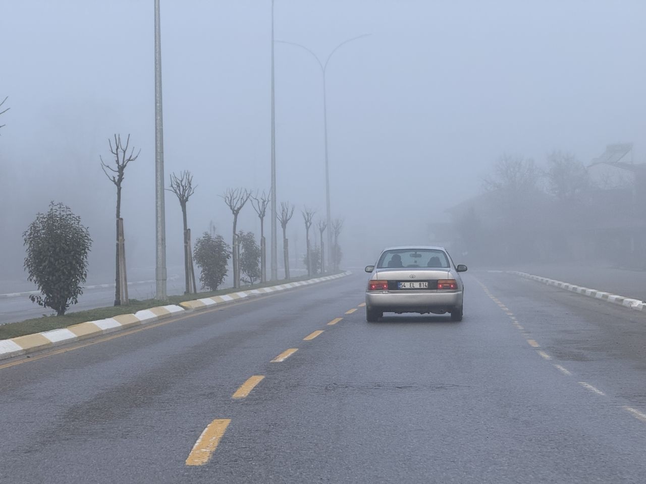 Sakarya'da Yoğun Sis Görüş Mesafesini Düşürdü - Sayfa 1