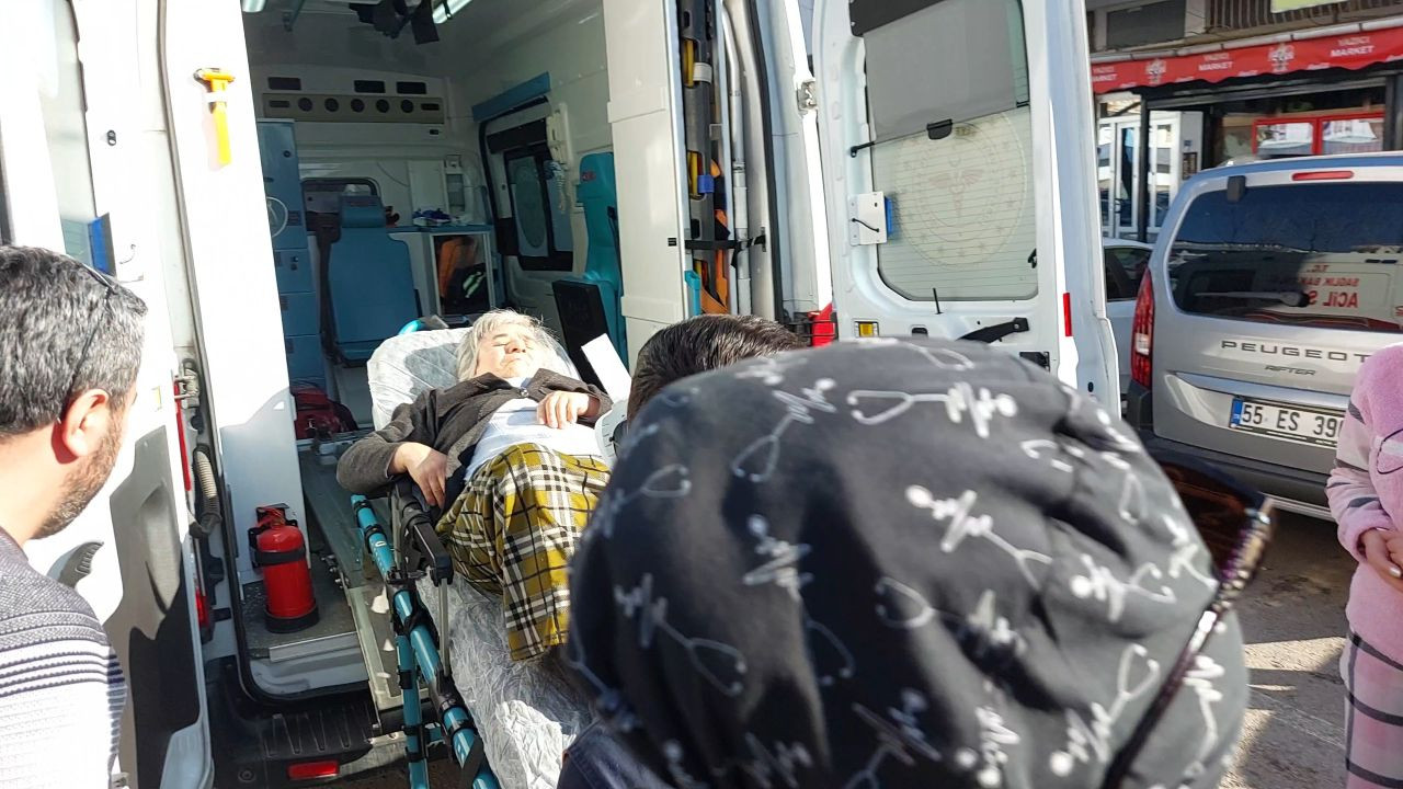 Dolmuş yayaya çarptı: 1 yaralı - Sayfa 1