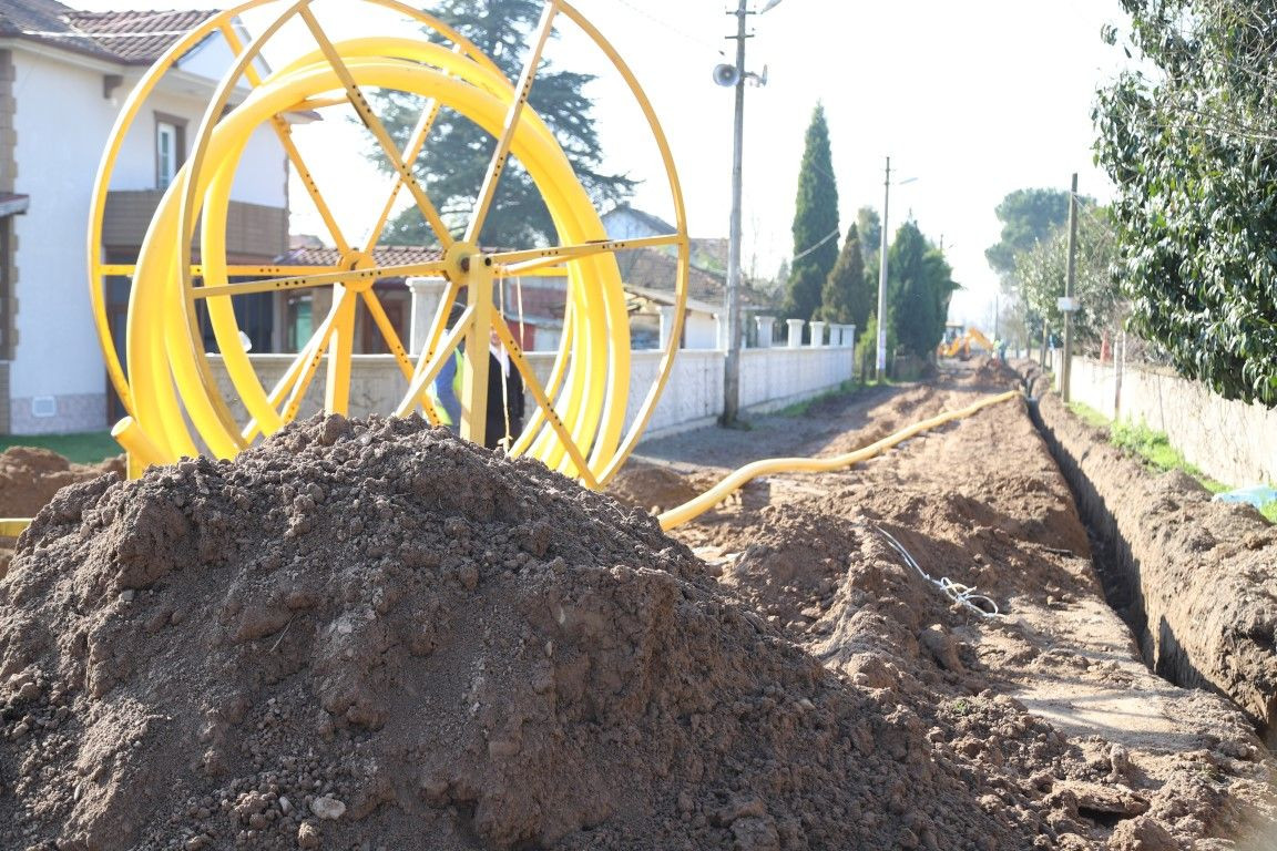Hendek’te Doğalgaz Çalışmaları Hız Kesmeden Devam Ediyor - Sayfa 6