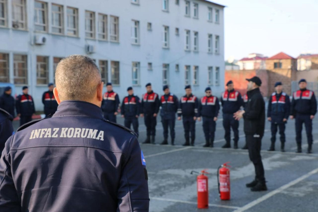 AFAD, Cezaevi Personeline Yangın Tatbikatı Düzenledi - Sayfa 1