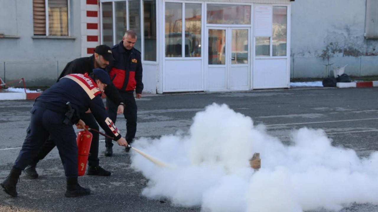 AFAD, Cezaevi Personeline Yangın Tatbikatı Düzenledi