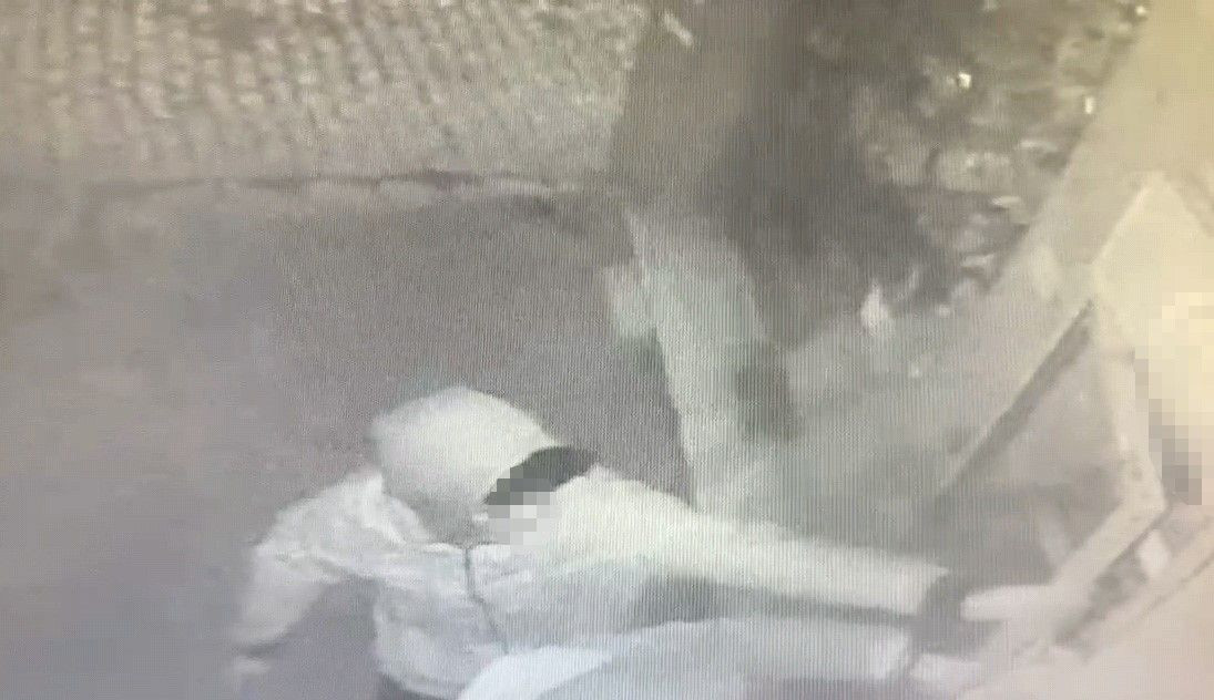 Manavdan Hırsızlık Yapan 2 Çocuk Güvenlik Kamerasına Yakalandı - Sayfa 3