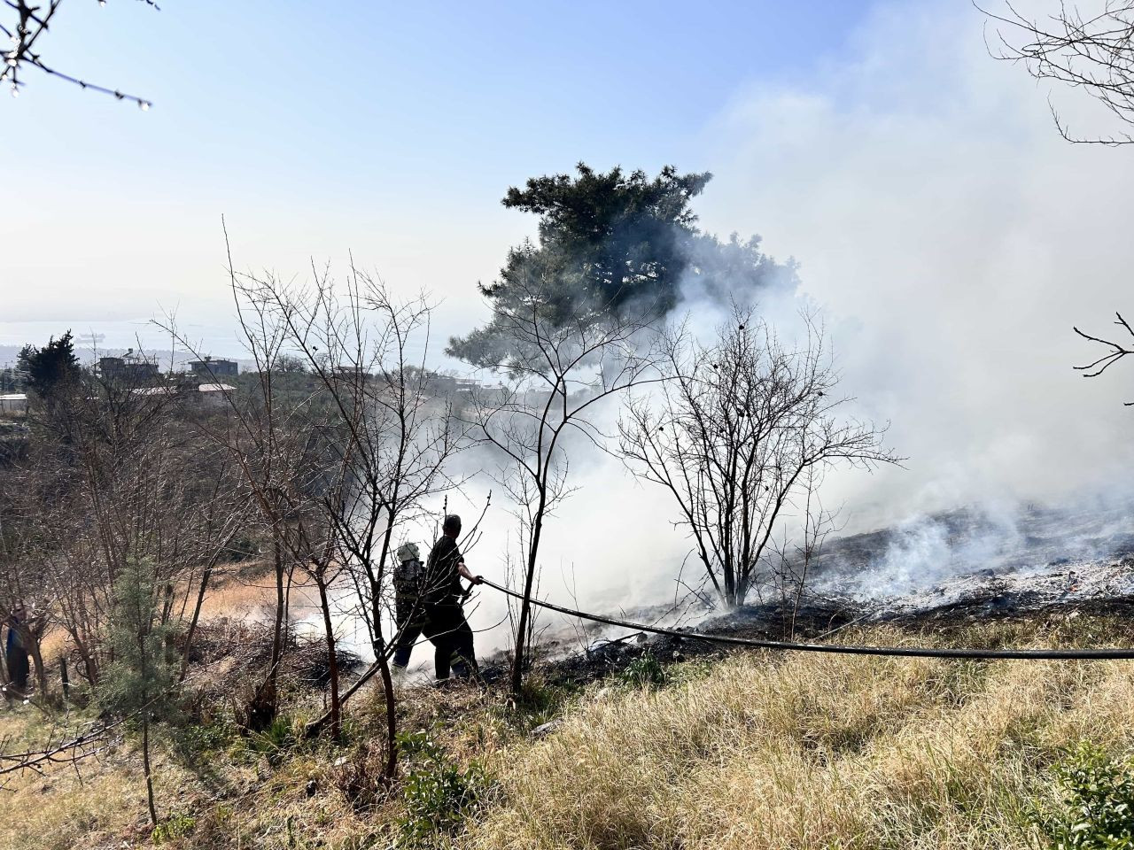 İskenderun’da Bahçe Yangını! İtfaiye Hızla Müdahale Etti - Sayfa 3