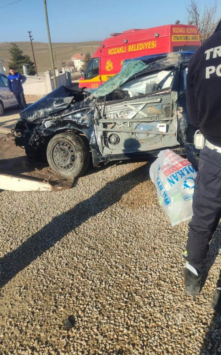 Takla Atan Otomobilin Sürücüsü Hayatını Kaybetti - Sayfa 1