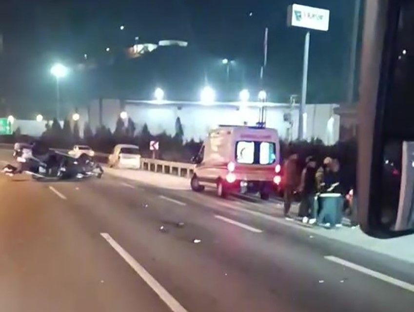 TEM Otoyolu'nda Feci Kaza: Araçtan fırlayan sürücü hayatını kaybetti - Sayfa 3