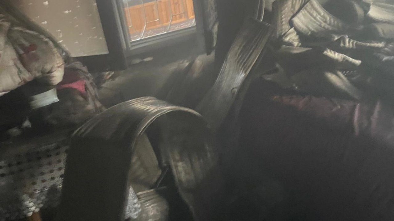Neşet Ertaş’ın Kız Kardeşinin Evinde Yangın! Eşi Dumandan Etkilendi