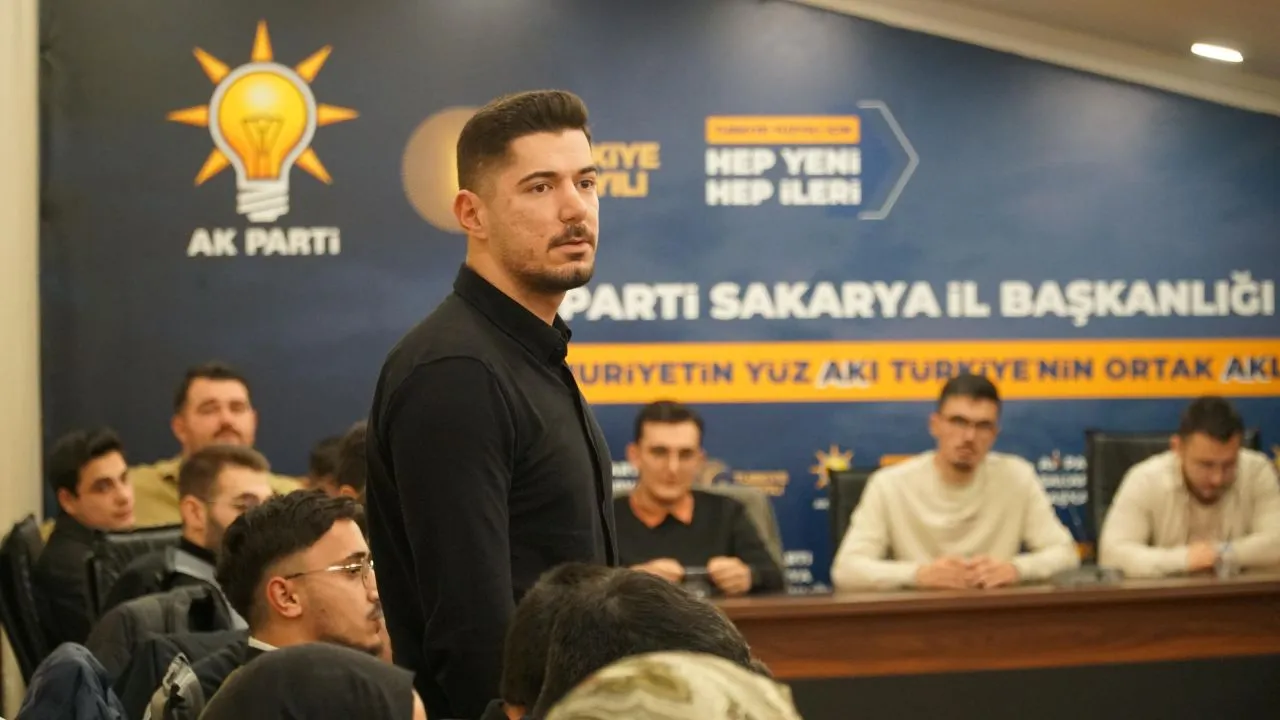 AK Parti Sakarya İl Gençlik Kolları, İl Başkanı Yunus Tever’i Ağırladı