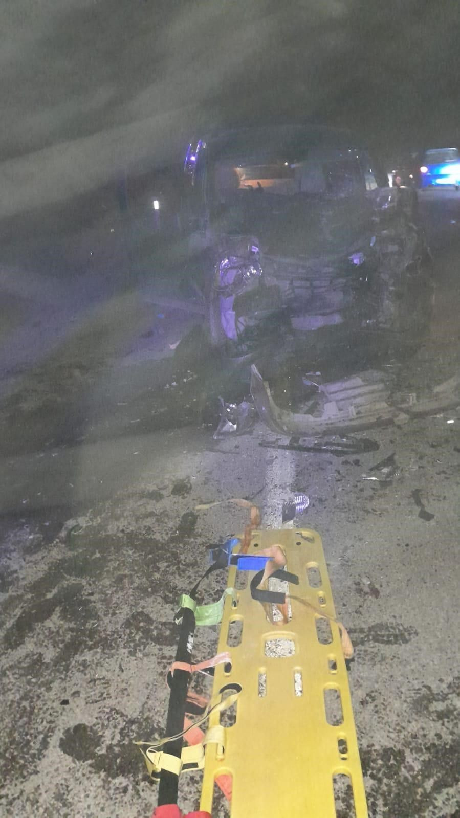 Komşuda feci kaza! Hafif ticari araç ile otomobil çarpıştı: 1 ölü, 6 yaralı - Sayfa 2