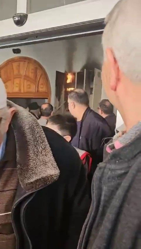 Bursa’da Cuma Namazı Sırasında Cami Yangını - Sayfa 2