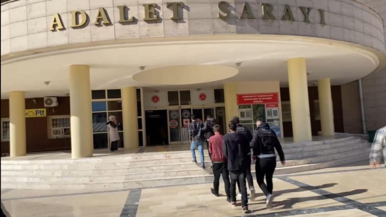 Şanlıurfa’da Evden Çalınan Altınlar Sahibine Teslim Edildi - Sayfa 1