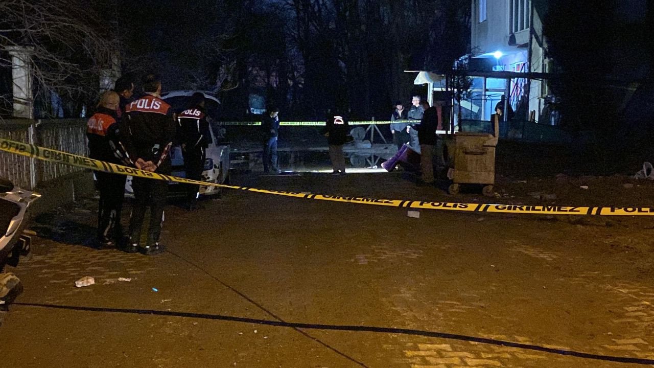 Kocaeli’de Polis Operasyonunda Gergin Anlar! Akrabalarıyla Direndi: 2 Yaralı, 4 Gözaltı - Sayfa 4