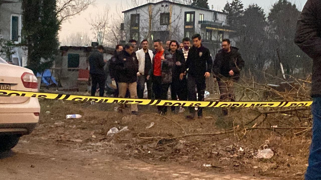 Kocaeli’de Polis Operasyonunda Gergin Anlar! Akrabalarıyla Direndi: 2 Yaralı, 4 Gözaltı - Sayfa 1