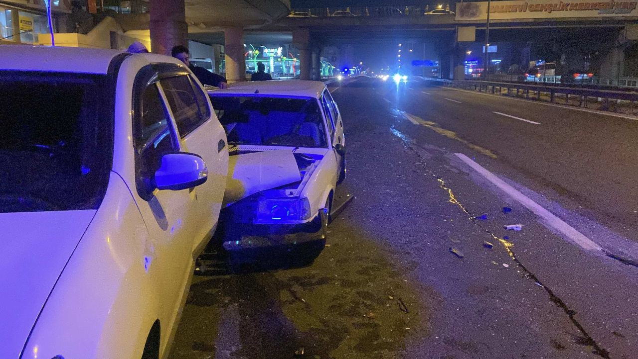 Kocaeli’de Zincirleme Kaza! Otomobiller Hurdaya Döndü: 2 Yaralı - Sayfa 3