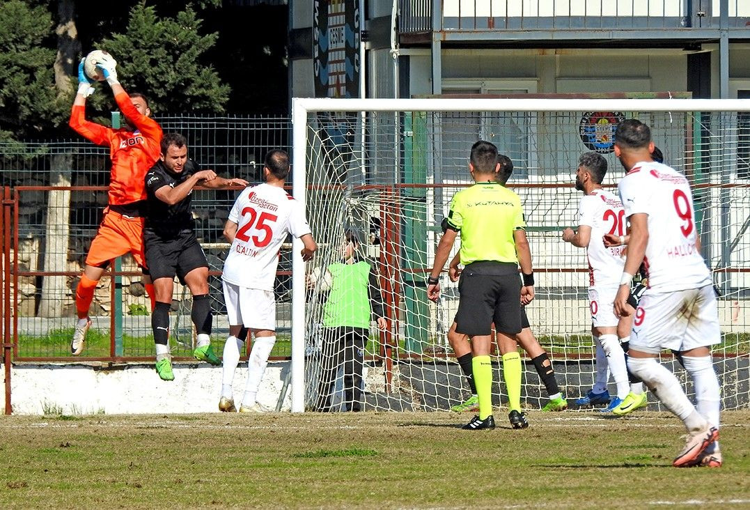 Çeşme Belediyespor Son Dakikada Yıkıldı: Kötü Gidişat Devam Ediyor - Sayfa 3
