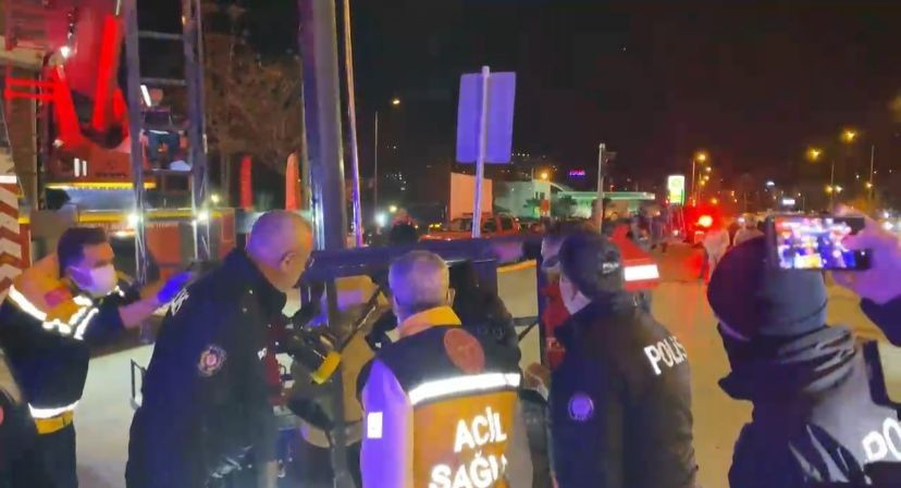 Denizli’de 7 Katlı Rezidansta Yangın: Mahsur Kalanlar Kurtarılıyor - Sayfa 6