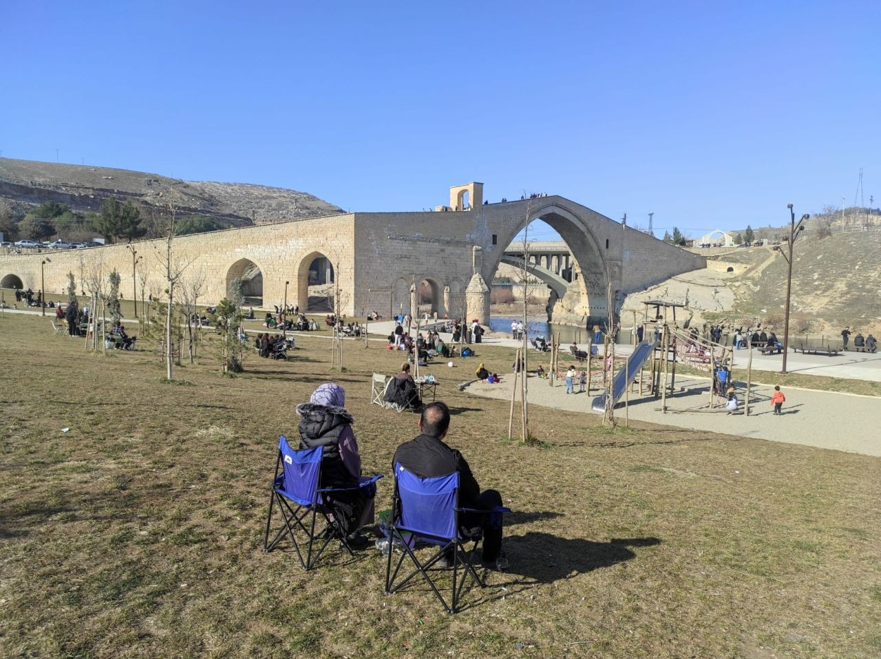 Yarıyıl Tatilinin Son Gününde Malabadi Köprüsü’ne Akın Ettiler - Sayfa 4