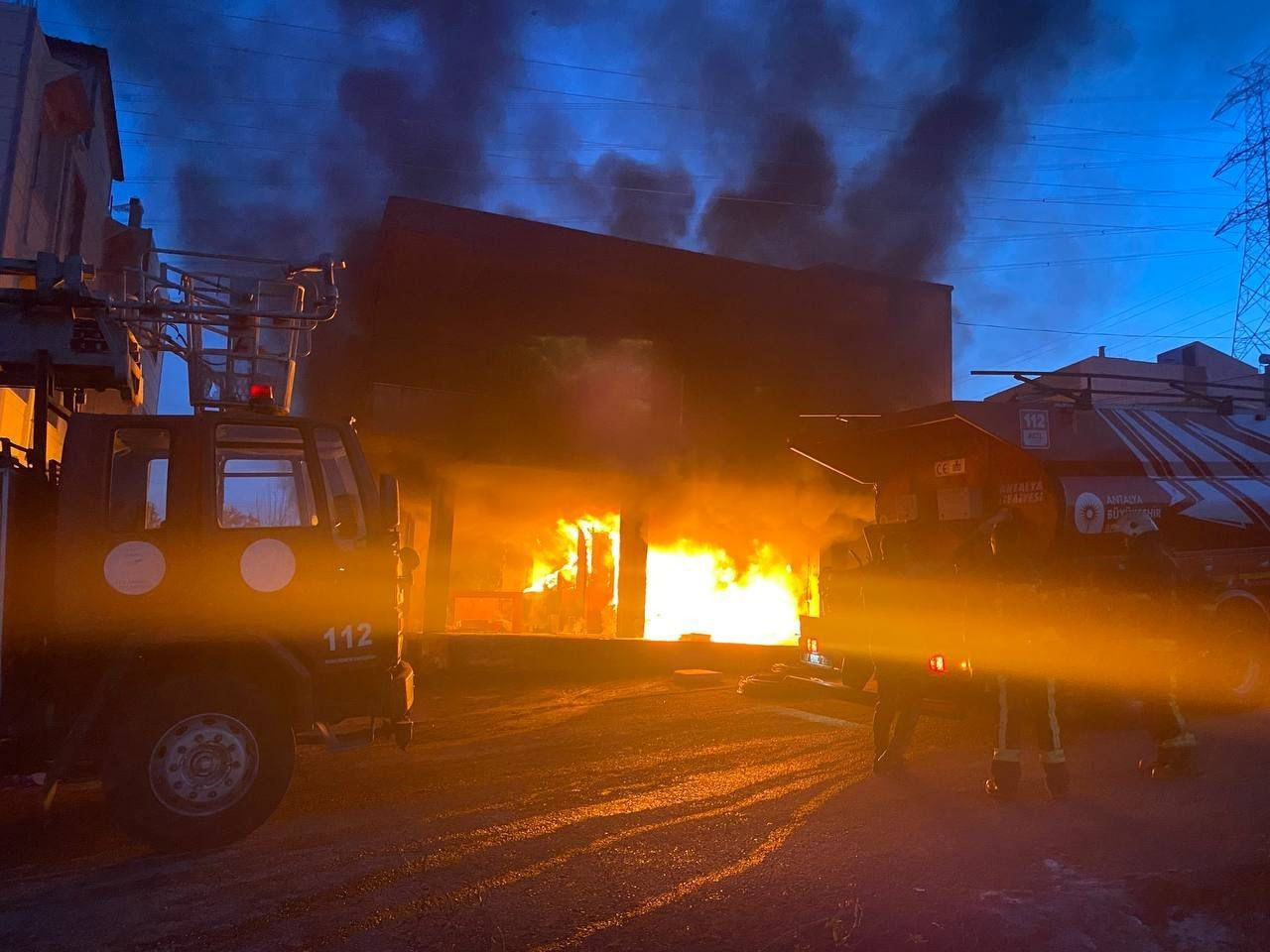 Antalya’da Babasının Evini Yaktı: İtfaiyeye Av Tüfeğiyle Engel Oldu - Sayfa 2