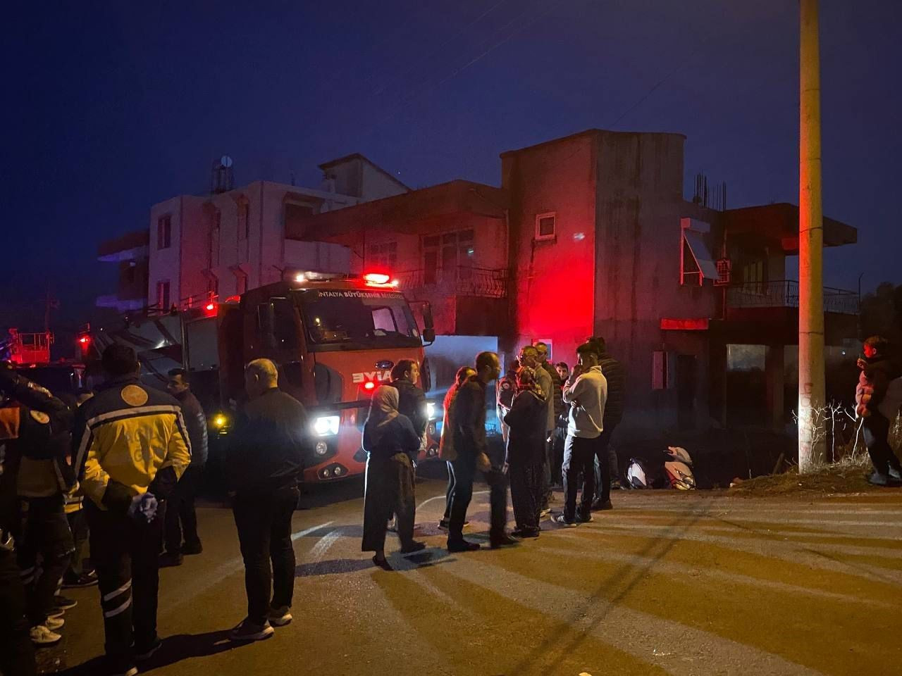 Antalya’da Babasının Evini Yaktı: İtfaiyeye Av Tüfeğiyle Engel Oldu - Sayfa 3