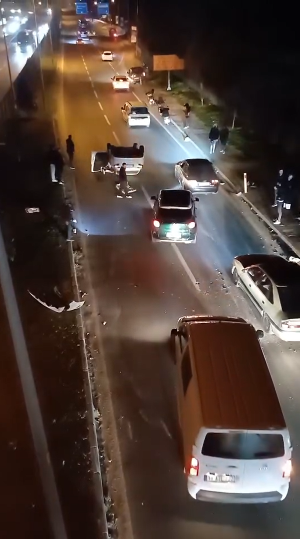 Yalova’da Alkollü Sürücü Minibüse Çarptı: Otomobil Takla Attı - Sayfa 7