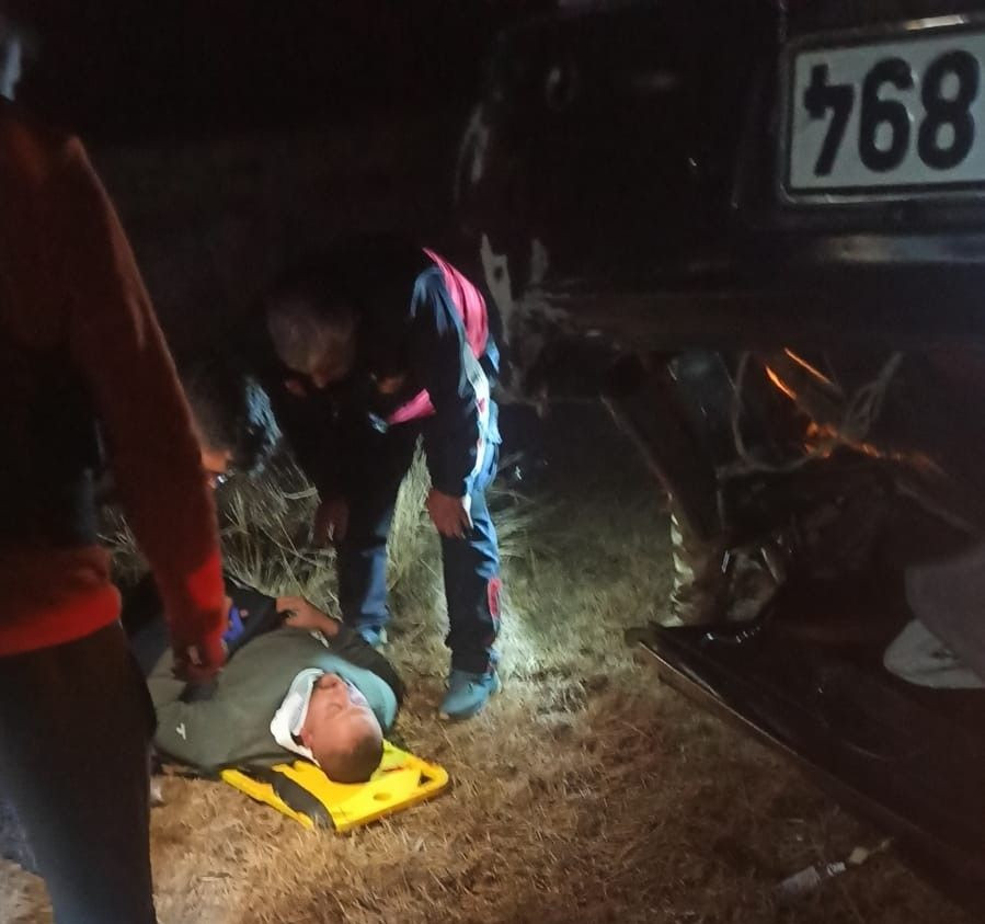 Van’da Hafif Ticari Araç Takla Attı 2 Kişi Hayatını Kaybetti - Sayfa 4