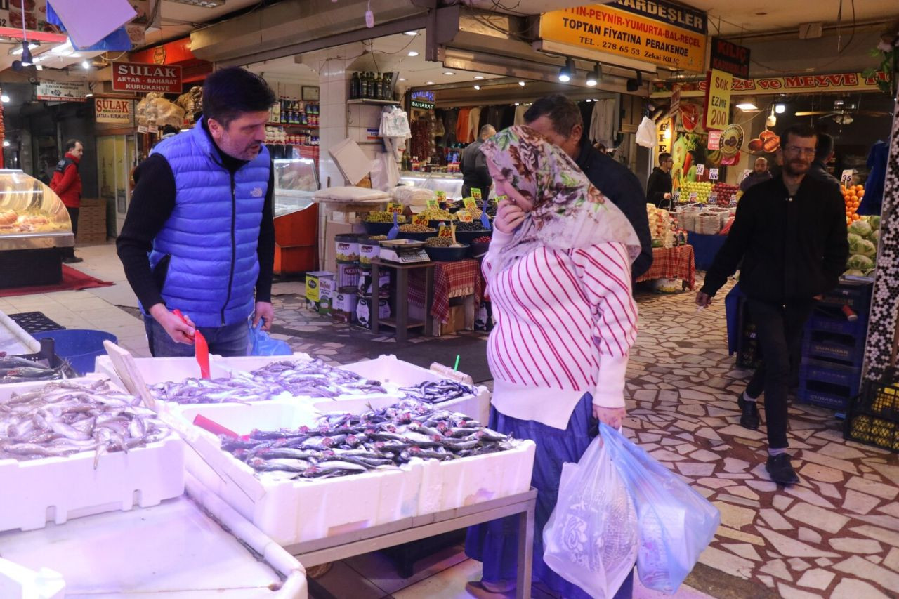 İstavrit, Tezgahlarda Hamsinin Yerini Aldı: Kilosu 100 TL’den Satılıyor - Sayfa 5