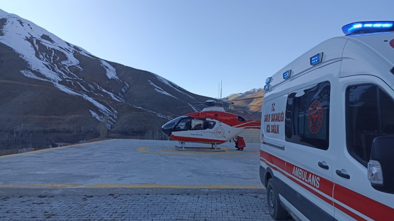Van’da Zamanla Yarış: KOAH Hastası Ambulans Helikopterle Sevk Edildi