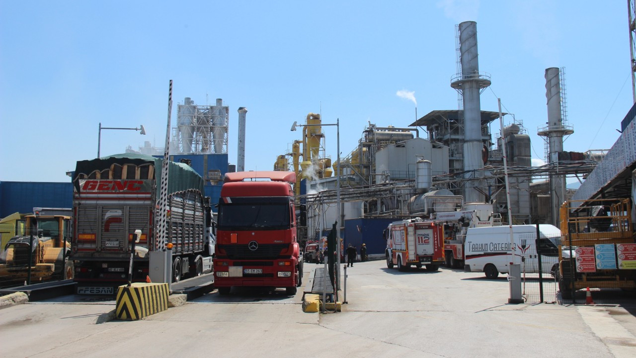 Fabrikada çalışan işçinin parmakları koptu