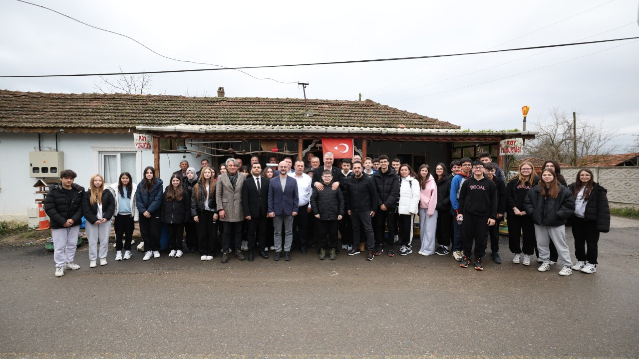 Serdivan Beşevler’de Tarih ve Kültür Buluşması: Öğrencilerle 'Yerinde Tarih Sohbetleri' Etkinliği!