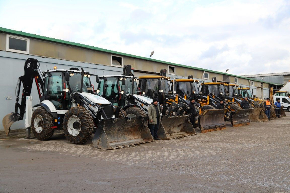 Hendek Belediyesi Karla Mücadeleye Hazır! Ekipler 7/24 Sahada - Sayfa 2