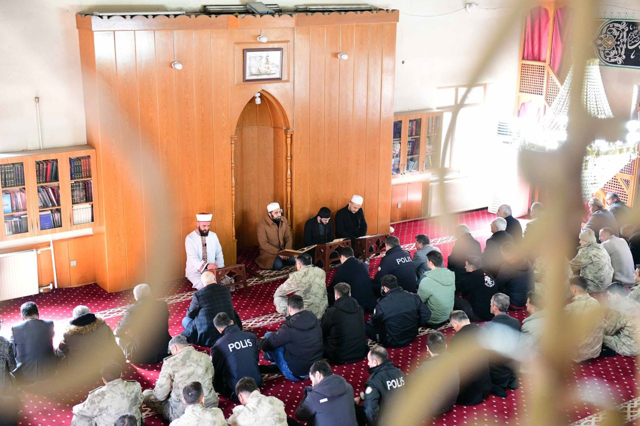 Van'daki Çığ Felaketinde Hayatını Kaybedenler Anıldı - Sayfa 3