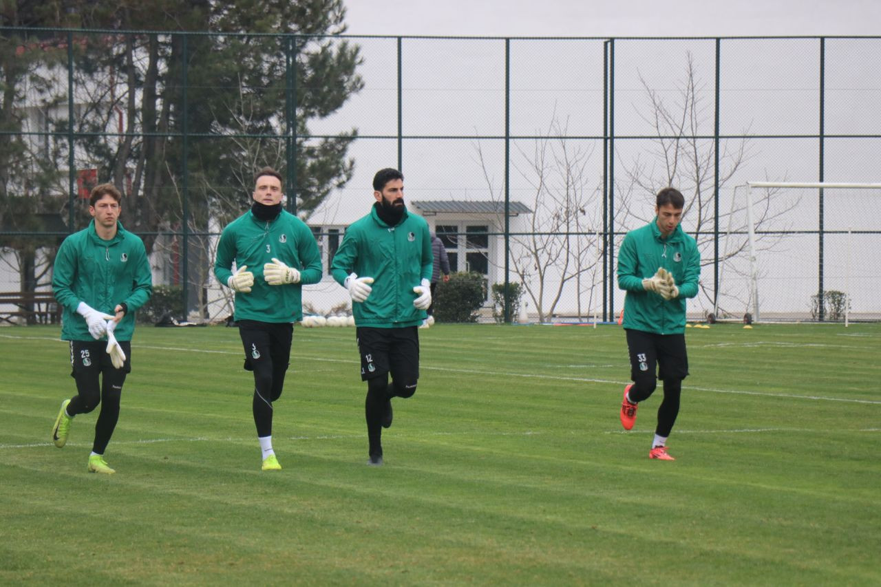 Sakaryaspor, Çorum FK Maçı İçin Kar Altında Hazırlıklarını Sürdürüyor - Sayfa 2
