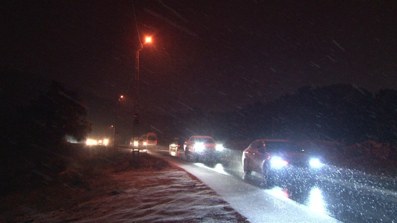 İstanbul’un Anadolu Yakası’nda Kar Yağışı Etkili Oluyor - Sayfa 3