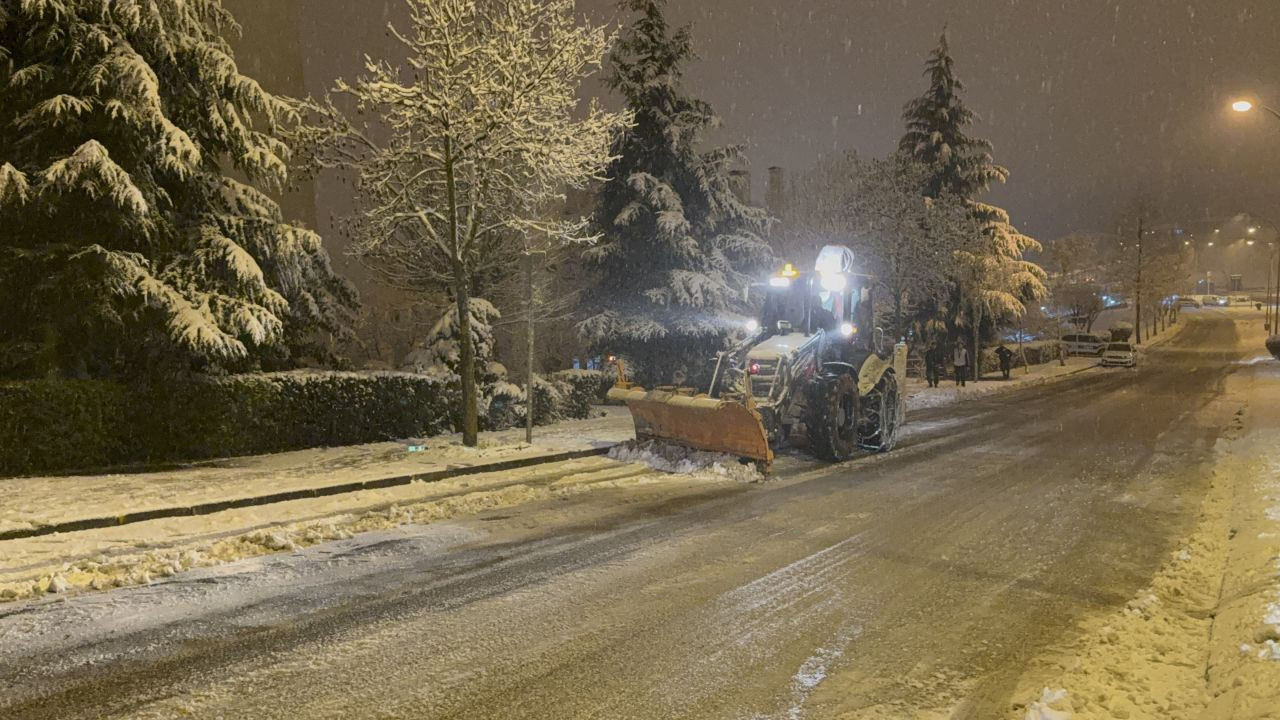 Düzce’de Kar Kazaları: Kaygan Yolda 5 Araç Kaza Yaptı - Sayfa 5