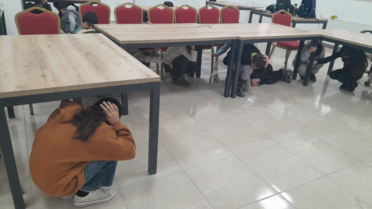 Van’da Çocuklara Afet Bilinci Eğitimi Verildi