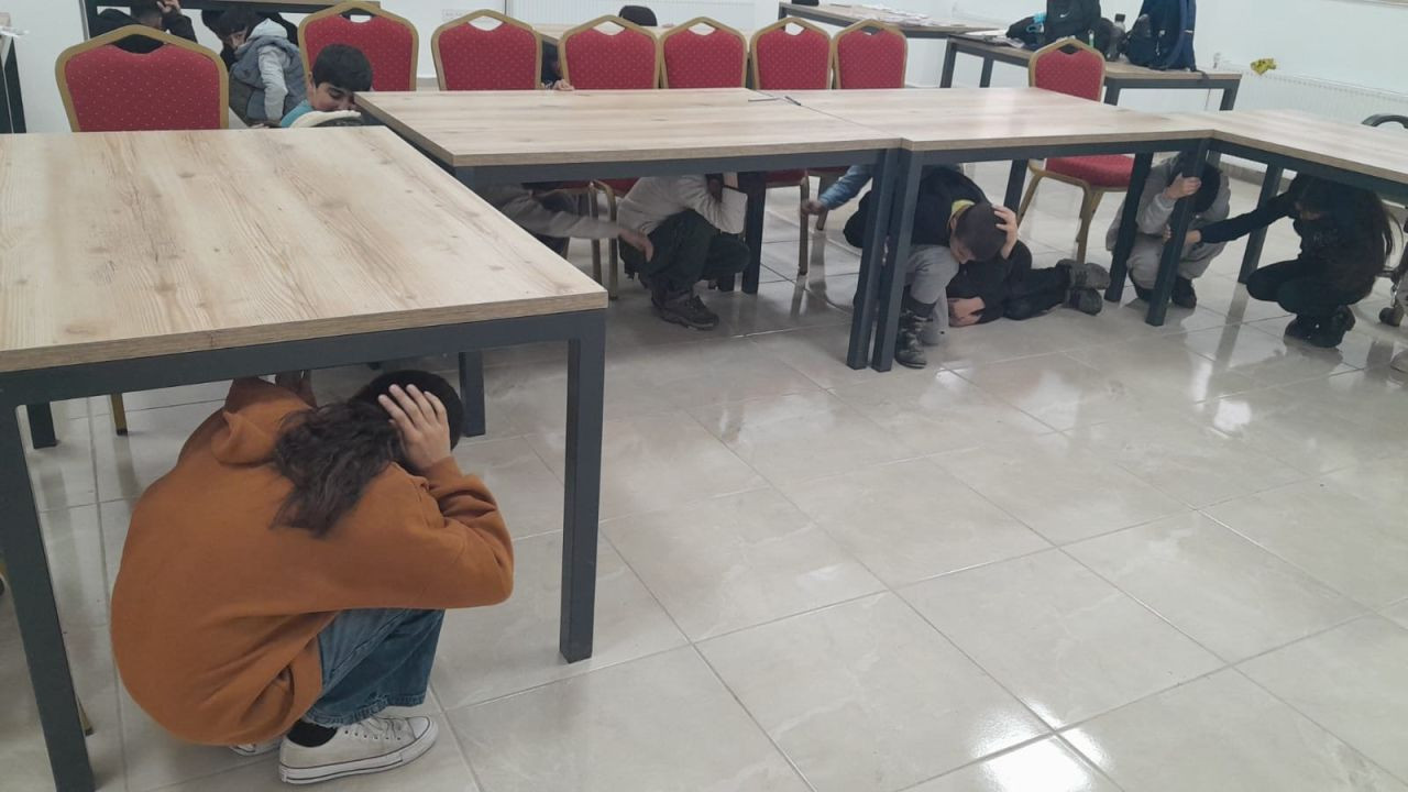 Van’da Çocuklara Afet Bilinci Eğitimi Verildi - Sayfa 5