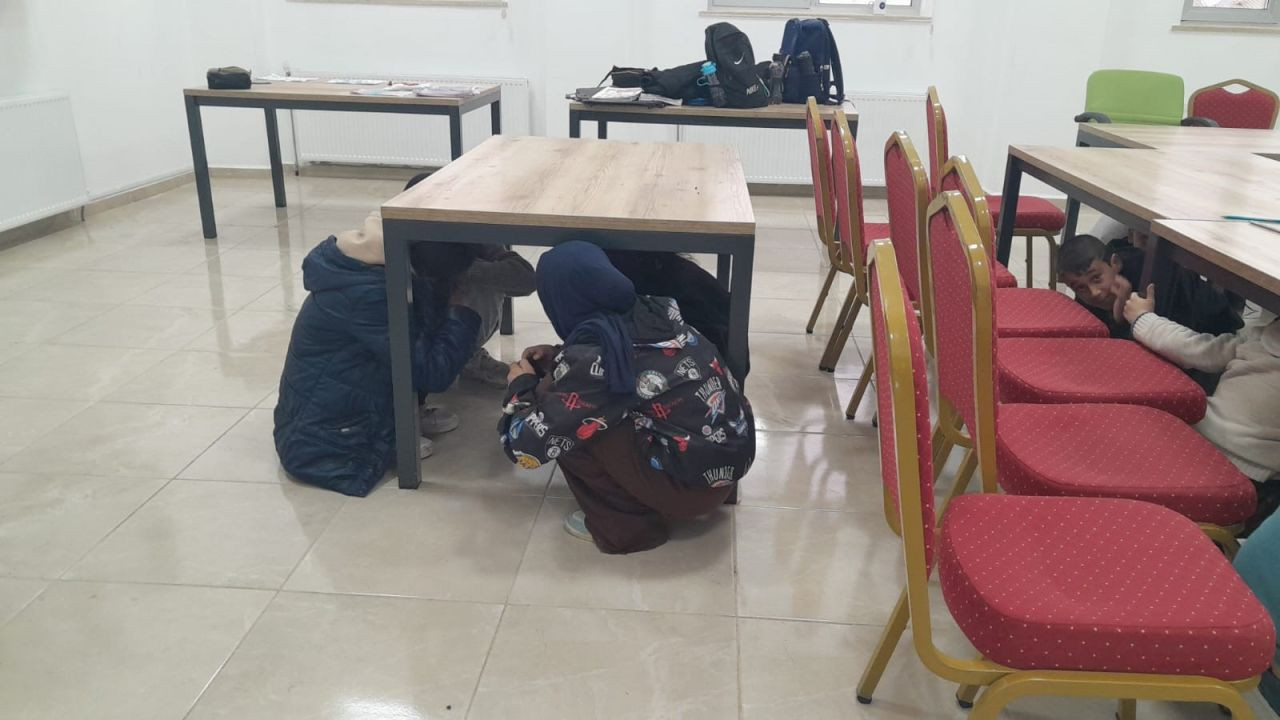 Van’da Çocuklara Afet Bilinci Eğitimi Verildi - Sayfa 1